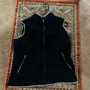 Old Navy fleece vest